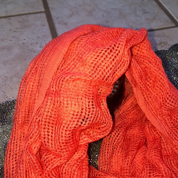 Scarf - Picture 3 of 6